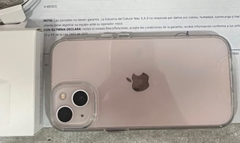 iPhone 13 128 GB seminuevo